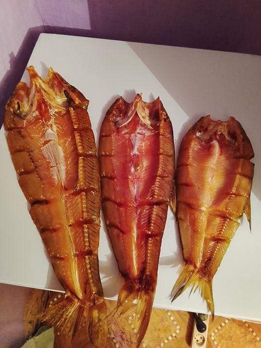 Рыба копчёная разная