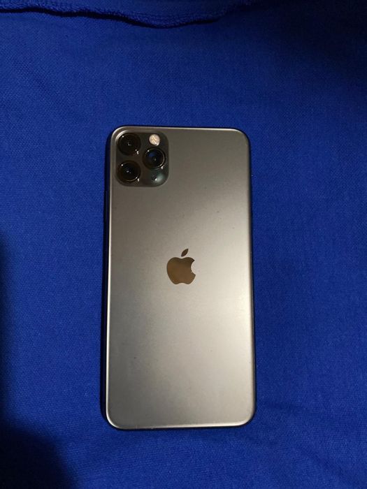 Iphone 11 pro max 64 GB