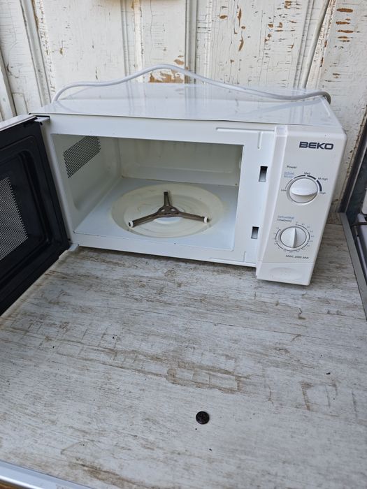 Микровълнова фурна   BEKO