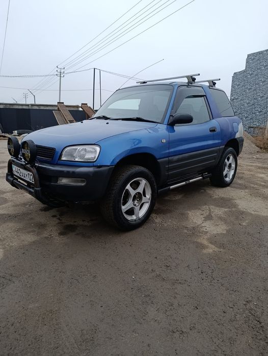 Продам машину Рав-4