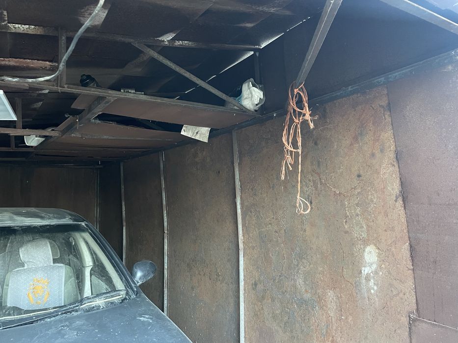 Продам гараж 5,5м на 3м