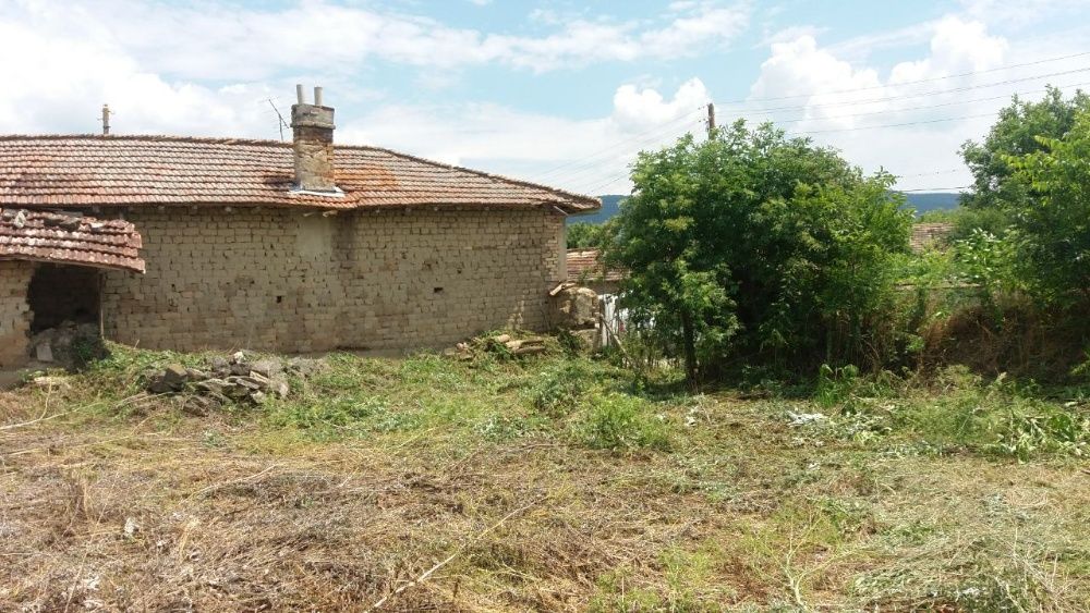 Продава се Парцел в с. Ивански, Област Шумен - 2300 кв.м за 18 €/кв.м - Снимка #3