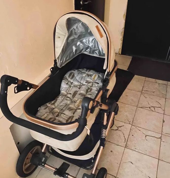 Продам коляску в хорошем состояний