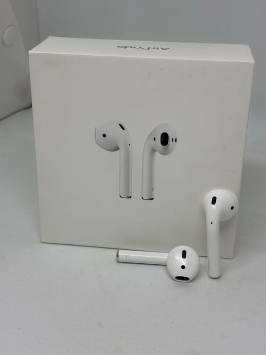 Apple Airpods 2- Пълен комплект
