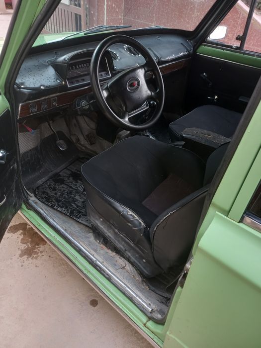 21011 йили 1984 метани бор сотилади