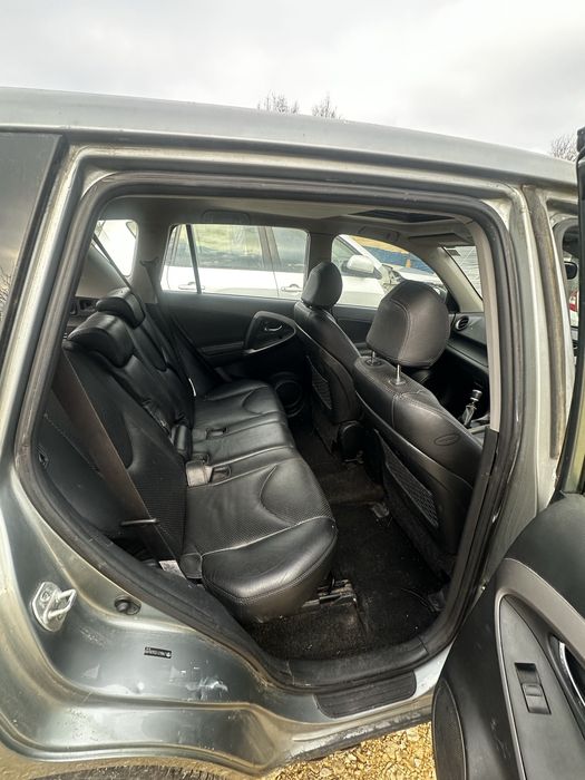 Toyota RAV 4  2.2D4D