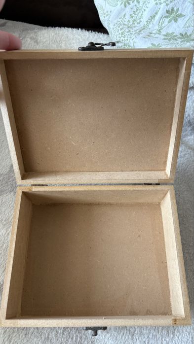 Дървени кутии за декорация нови