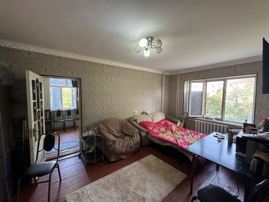 3/3/4 Кадышева базар ! бывшие общежитие,3ком.62м.кв,цена 36 500 $