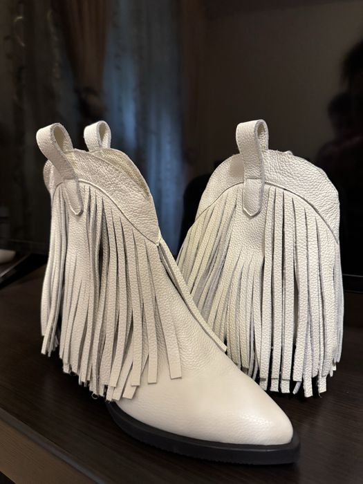 Ciocate cu franjuri din piele naturala 40