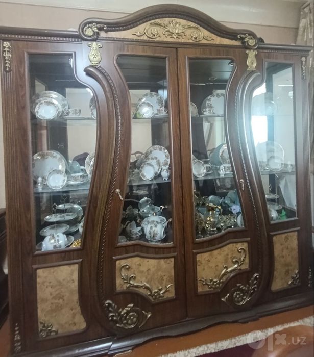Продается стенка + камод