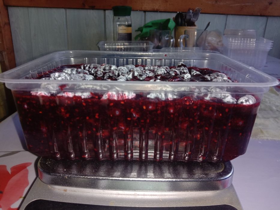 Жимолость свежезамороженная