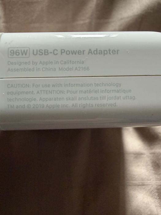 Încărcător Apple original 96W USB-C MacBook Pro + cablu, model A2166