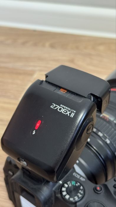 Вспышка Canon 270ex