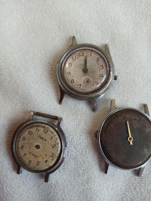 Продавам часовници