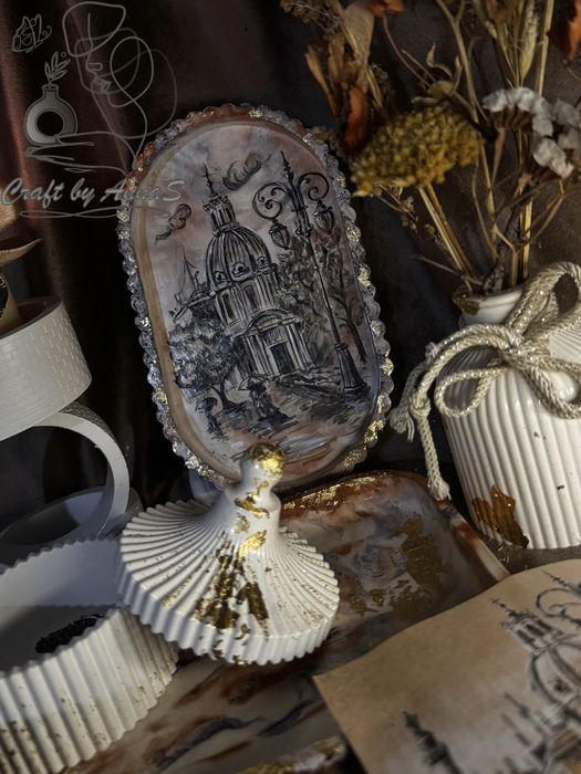 Продам гипсовые изделия и свечи