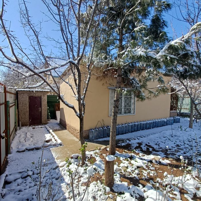 Дала ховли  Сотилади 21000 $