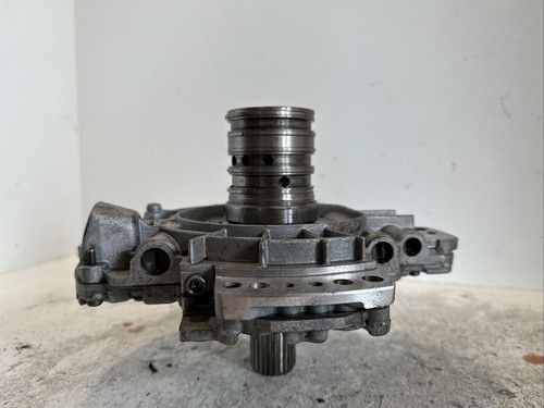 Маслена помпа на скоростна кутия за Jeep Cherokee KJ 2.8 CRD (2008) 52119858AA