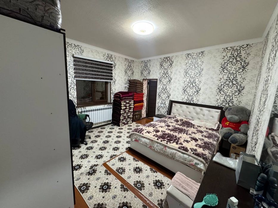 Uy hovli 15 xona 12 sotx