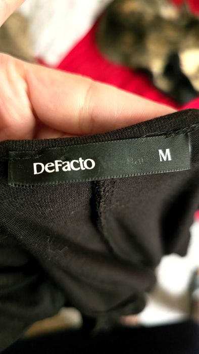 Rochiță neagră midi ,de vară, cu maneci lăsate