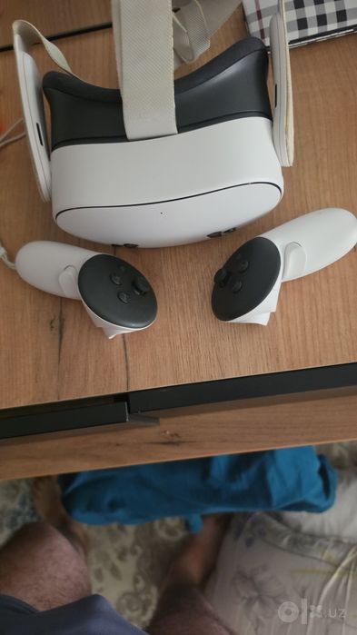 Meta quest 3s holati ideal kamchiligi yoq ichida programmalari bor