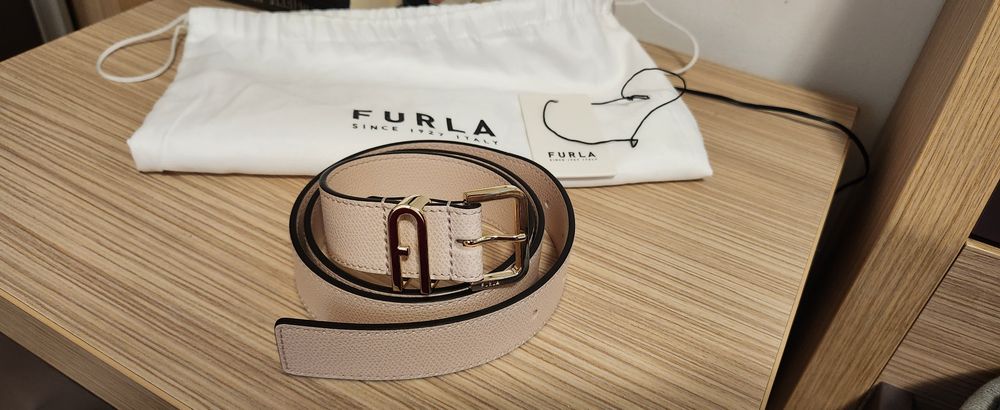 Розов колан Furla