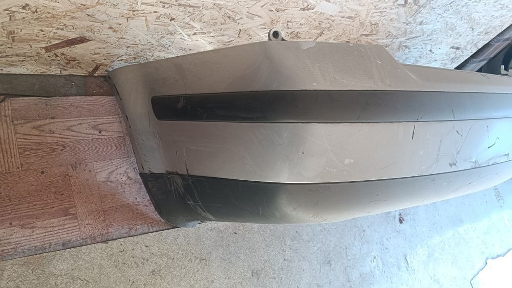 Продам задний бампер WV Passat B5+