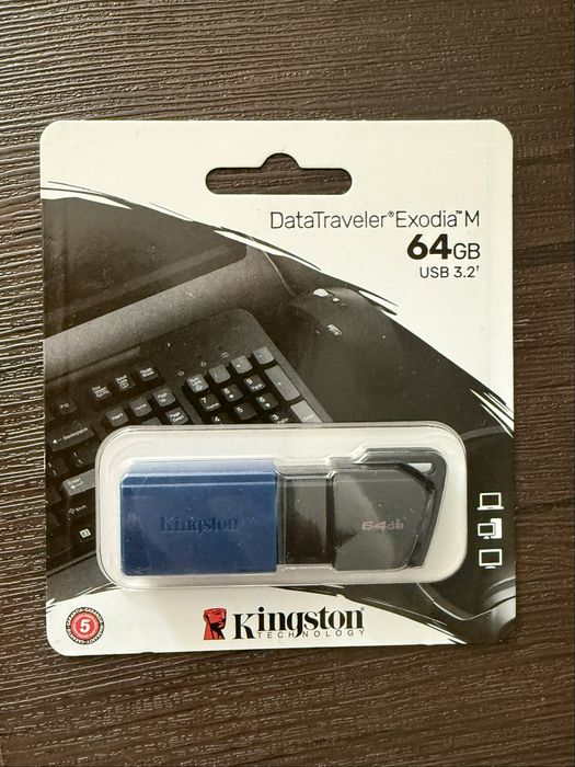 Флешка Kingston 64 ГБ новая DataTraveler Exodia M USB 3.2