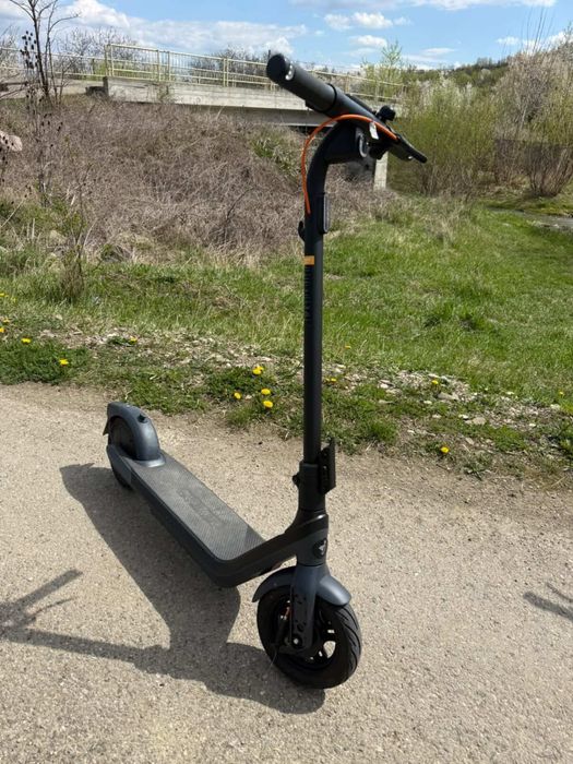 Vand trotineta electrica ninebot e2 pro