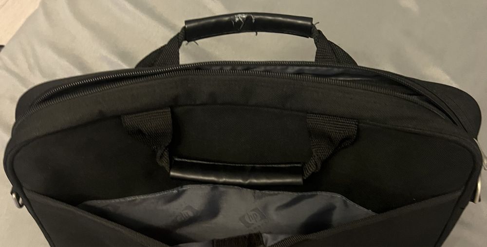 Vand genta laptop marca hp