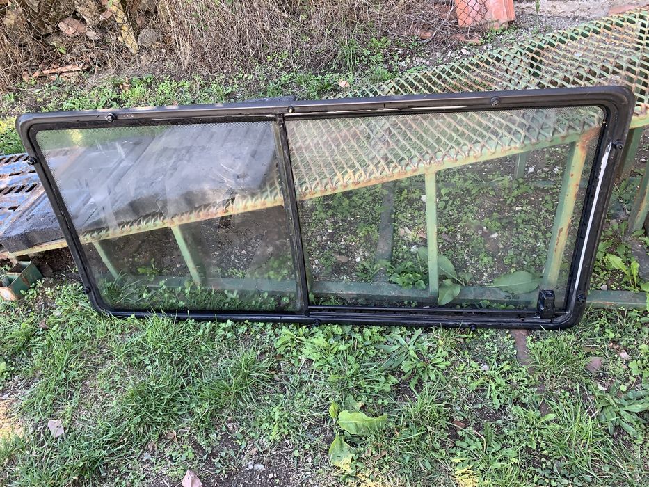 Странично стъкло плъзгащо за VW Transporter 4