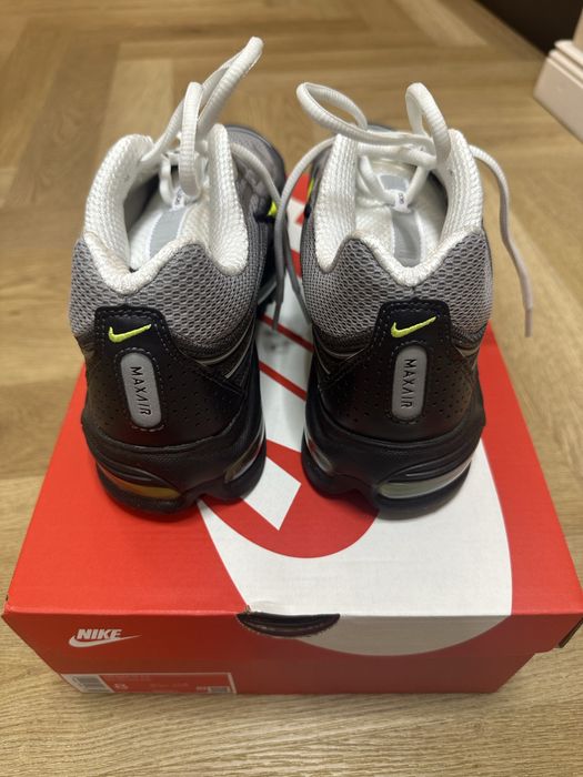 NIKE нови маратонки, номер 41