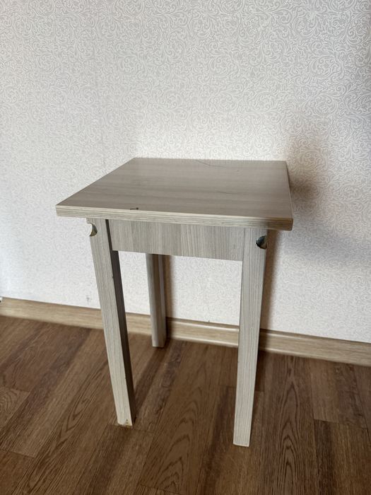 Табуретки 4 штук