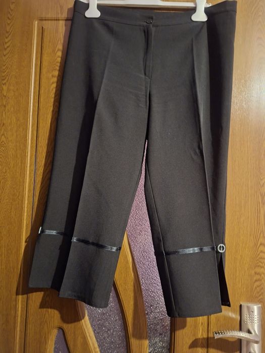 Vând Pantaloni Damă 3/4  Mărimea 48