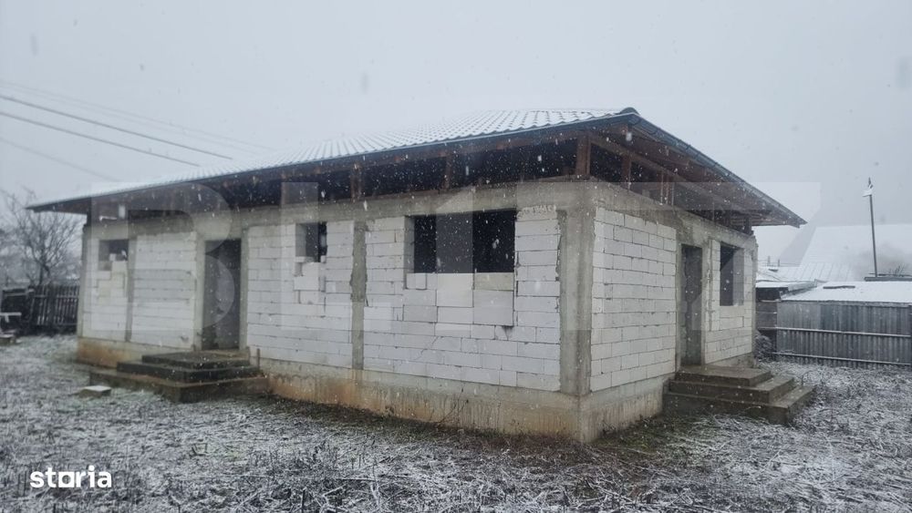 Casa la rosu si teren, 143 mp, zona Exterior Vest