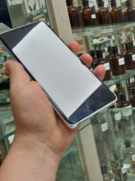 Samsung S21 Ultra xotirasi 12/256GB