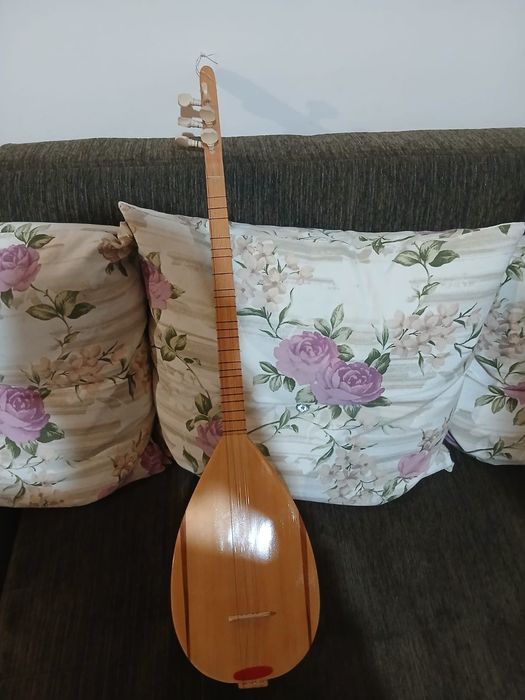 Малък джура саз (дълъг сап баглама)