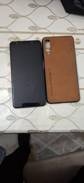 Телефон Самсунг А7