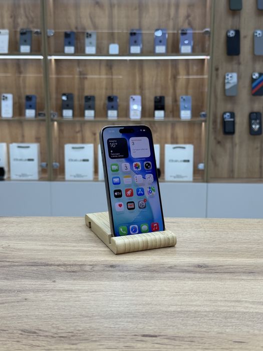 iPhone 15 Pro 256 gb | iStatus