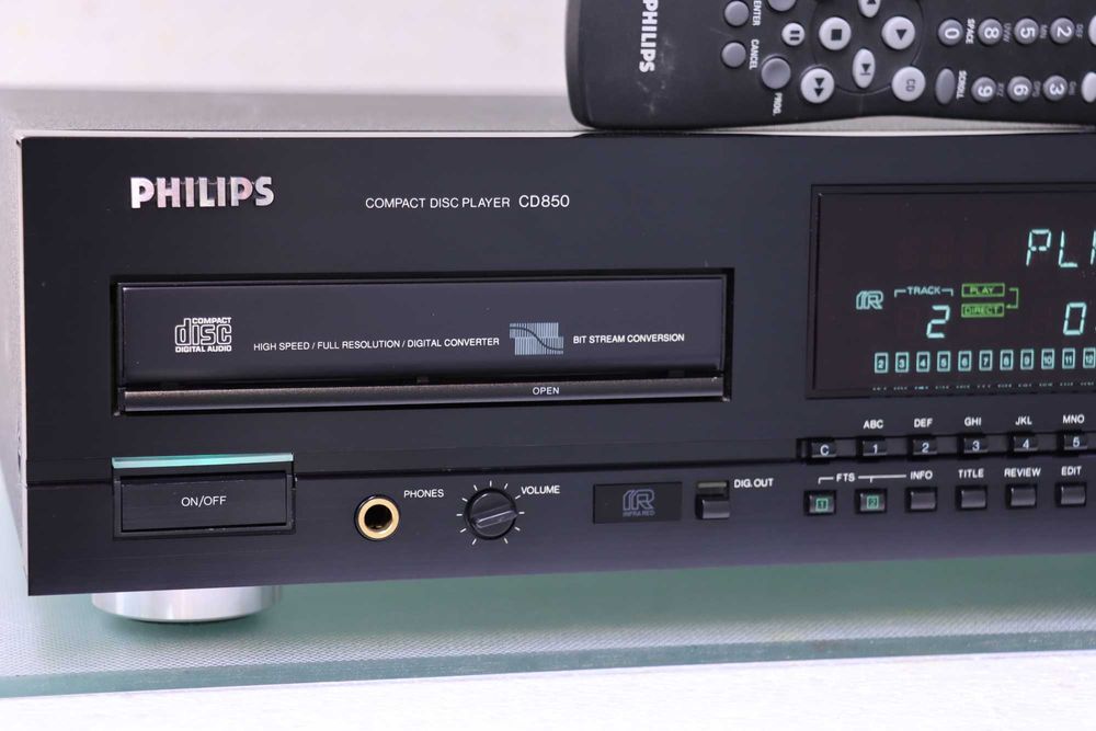 CD Player Vintage Philips CD850, Telecomandă.