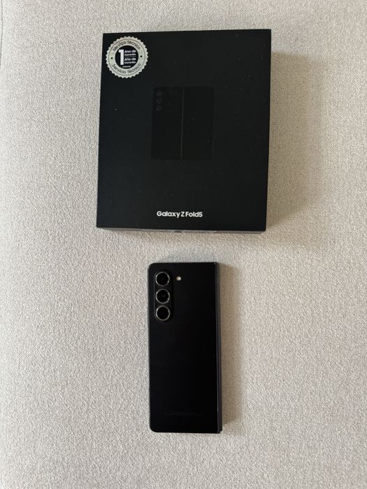 Samsung Galaxy Z Fold 5