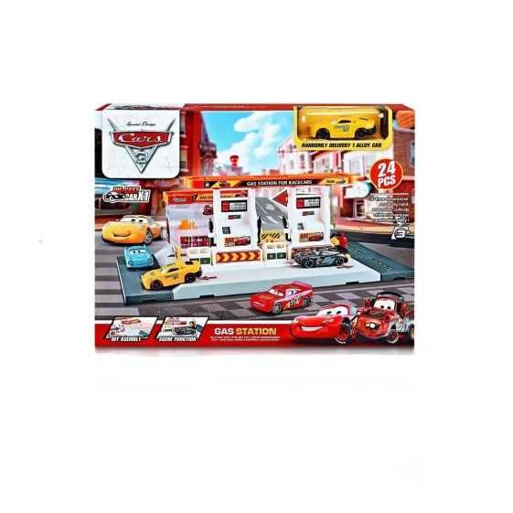 Паркинг и бензиностанция