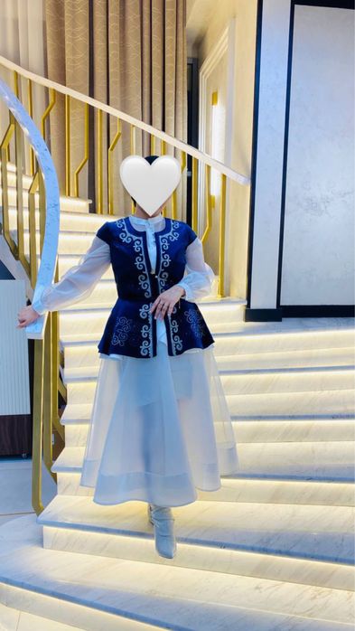 Продам платье белое