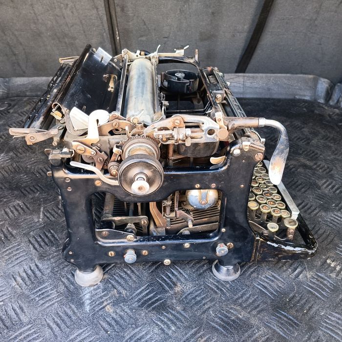 Стара пишеща машина continental made in Germaniy -1954 г