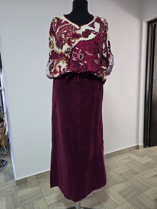 Fusta maxi burgundy din raiat, cordon  propriu pentru reglarea in talie