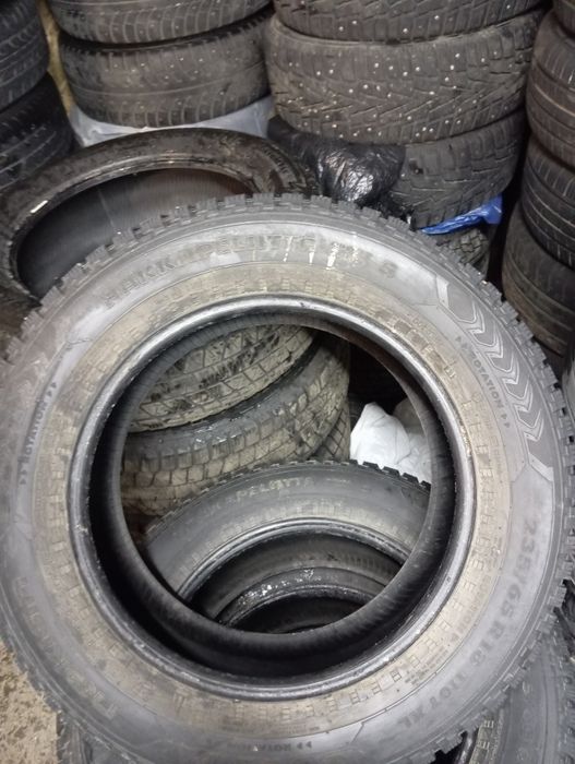 Зимняя резина 235/65/18