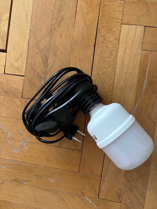 Bec Quadralite + umbrelă difuzie + stativ Fancier