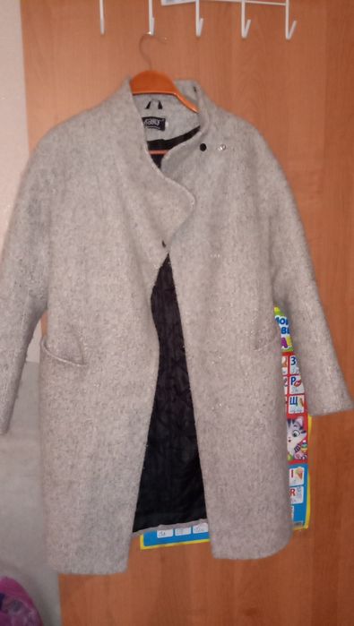 Продам пальто женское