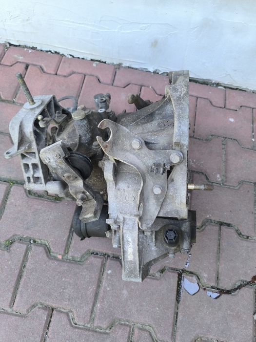 Vând mai multe piese fiat punto 2003