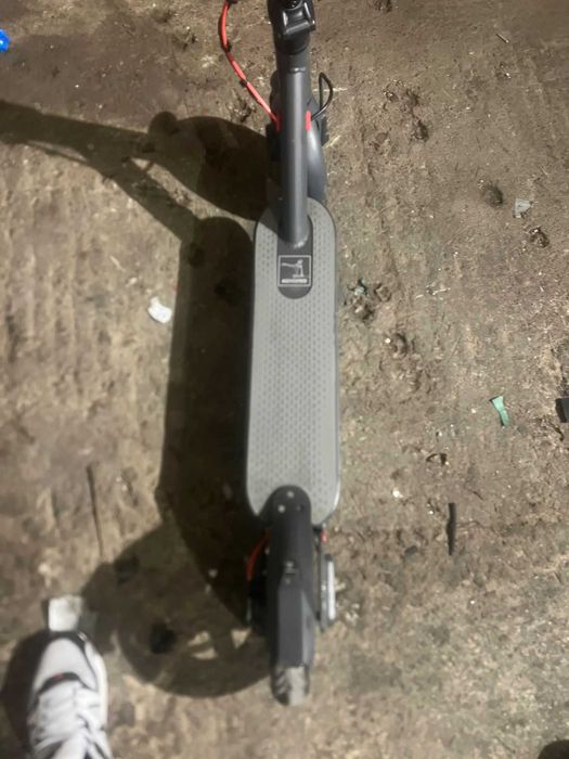trotinete electrice diverse modele