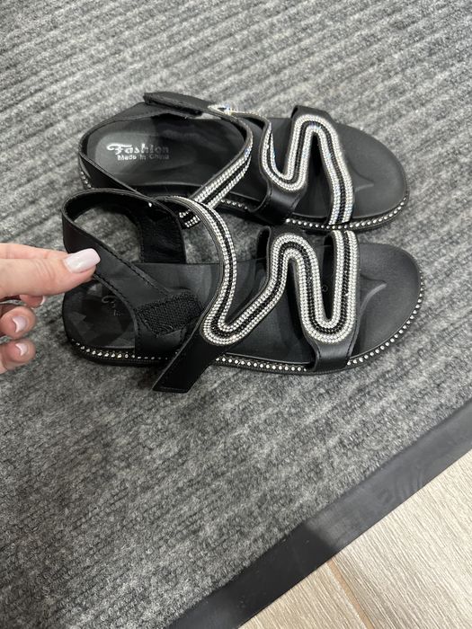 Сандали детские.